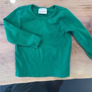 Hanna Andersson Vibrant Green Long Sleeve Tee
